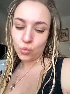 Snapshot of OlgaBuzzz chatting on 02-20-25, 03:34 OlgaBuzzz online show from 02-20-25, 03:34