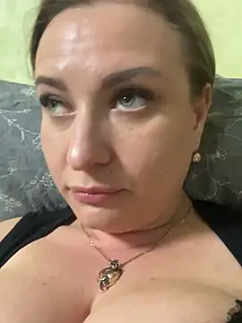 Snapshot of OlgaBuzzz chatting on 03-21-25, 09:45 OlgaBuzzz online show from 03-21-25, 09:45