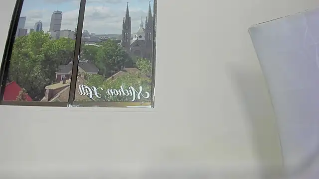 Littleolivia  online show from 03-17-25, 12:57