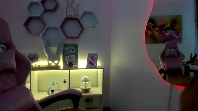  Ameliie online show from 01-25-25, 11:34