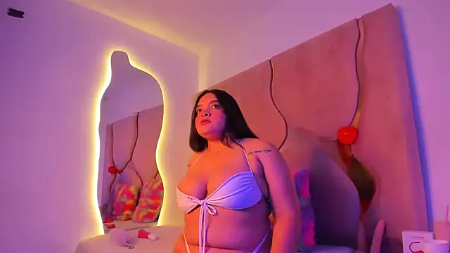 Snapshot of Bellota-ht chatting on 02-15-25, 01:38 Bellota-ht online show from 02-15-25, 01:38