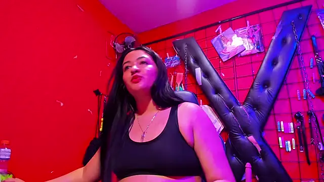 Snapshot of Madame_pain_ chatting on 12-16-24, 12:48 Madame pain online show from 12-16-24, 12:48