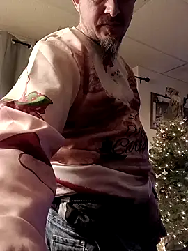 whyteguy410 online show from 12-22-24, 06:17