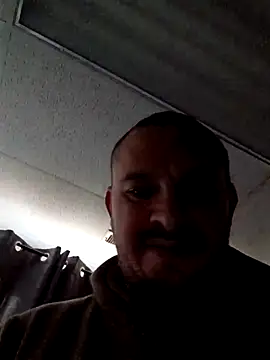 whyteguy410 online show from 12-22-24, 02:16