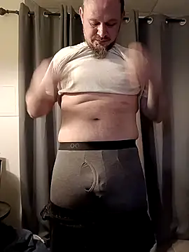 whyteguy410 online show from 12-30-24, 05:04