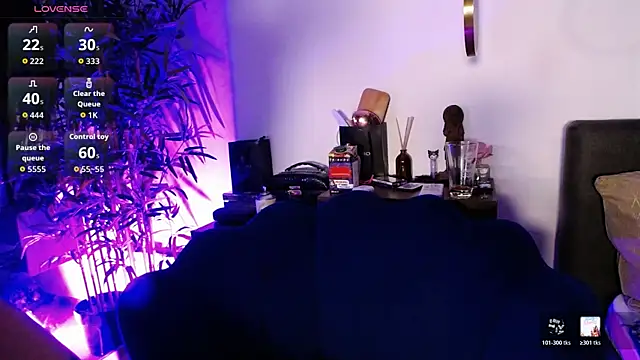 CreamyInkky  online show from 04-24-26, 06:16