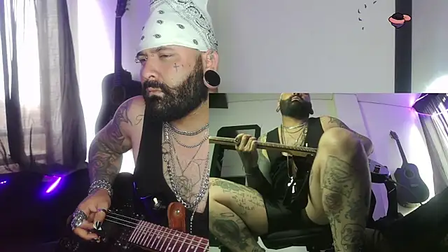 Snapshot of darkclothes chatting on 12-30-24, 05:02 darkclothes online show from 12-30-24, 05:02