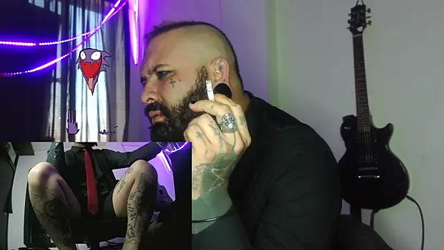 Snapshot of darkclothes chatting on 01-01-25, 01:37 darkclothes online show from 01-01-25, 01:37