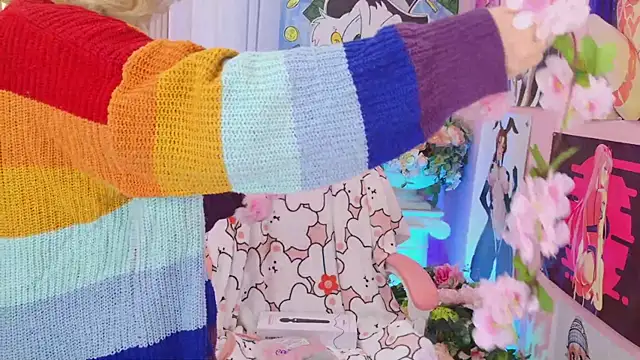 Coconut Mia online show from 12-16-24, 09:31