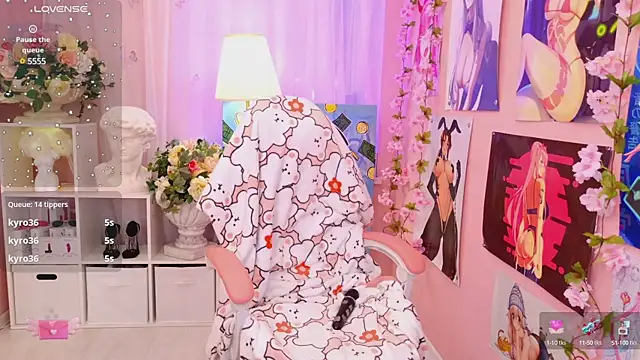 Coconut Mia online show from 01-19-25, 12:38