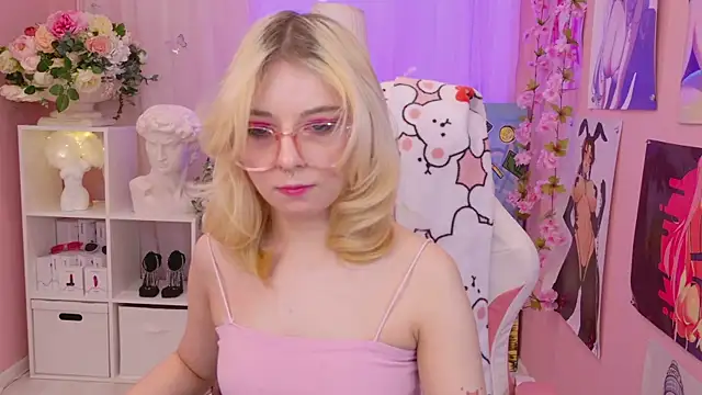 Coconut Mia online show from 01-24-25, 09:47