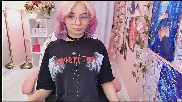 Coconut Mia online show from 10-07-25, 04:26