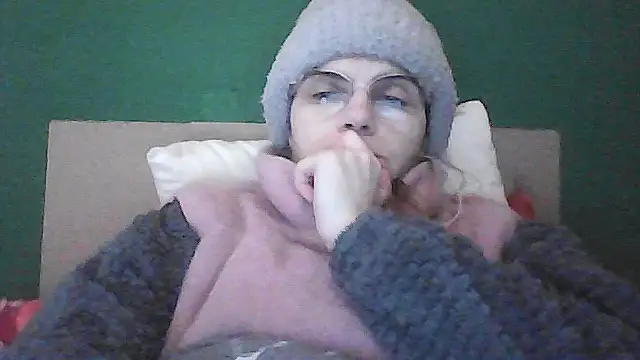 Musical  fantasy online show from 12-21-25, 06:42