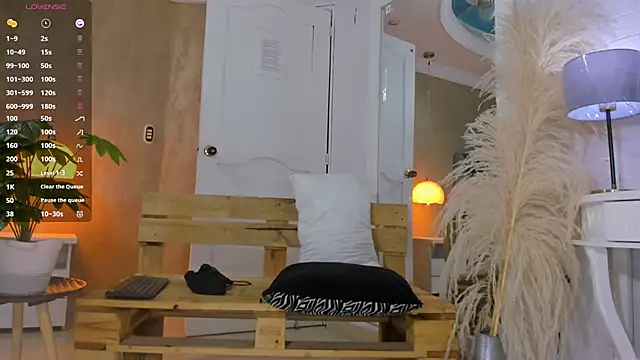 RicoBrown777  online show from 11-07-25, 04:34