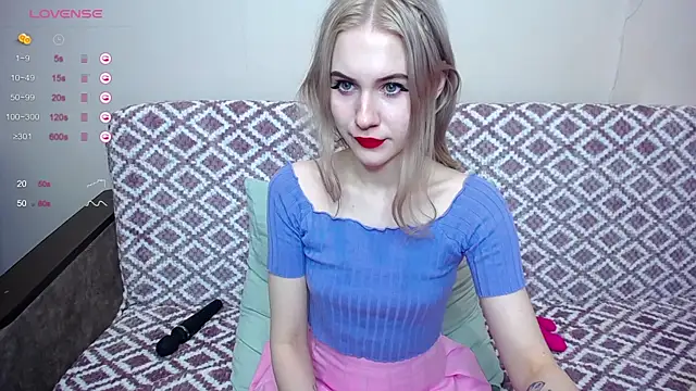 Snapshot of Olivia_Graceee chatting on 12-18-24, 02:28 Olivia Graceee online show from 12-18-24, 02:28