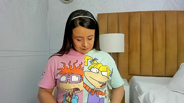 Snapshot of Daphne81_ chatting on 03-23-25, 08:26 Daphne81  online show from 03-23-25, 08:26