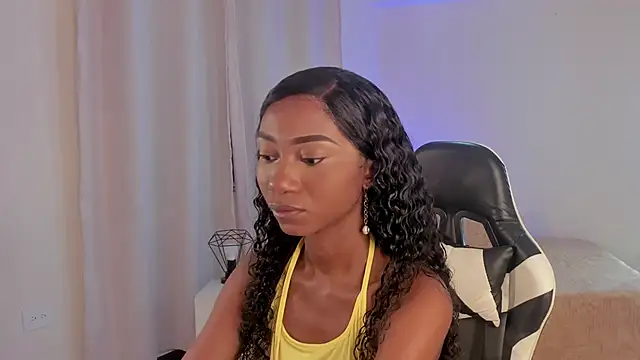 Snapshot of SavannahWildee chatting on 01-10-25, 11:11 SavannahWildee online show from 01-10-25, 11:11