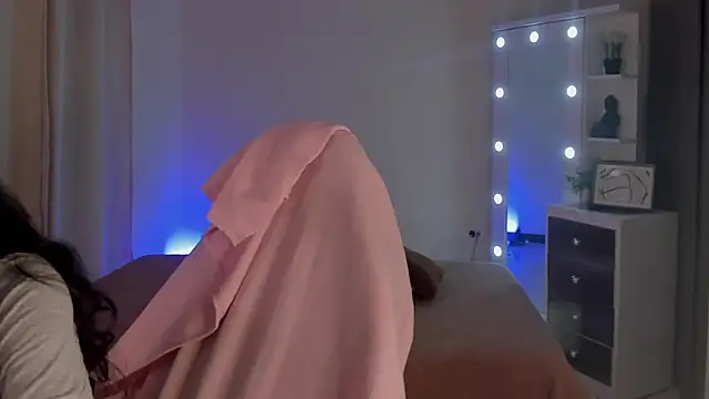 Snapshot of SavannahWildee chatting on 02-25-25, 12:03 SavannahWildee online show from 02-25-25, 12:03