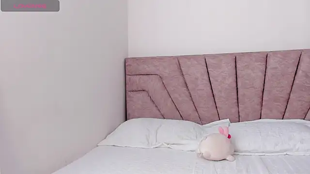 SavannahWildee online show from 11-11-25, 02:39