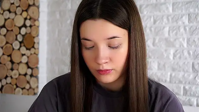 LowOncoming online show from 09-22-25, 01:51