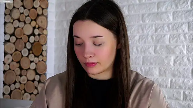 LowOncoming online show from 10-19-25, 03:18