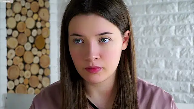 LowOncoming online show from 12-17-25, 02:17