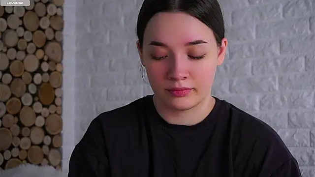 LowOncoming online show from 06-12-26, 02:32