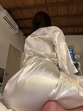  MadiLee  online show from 03-07-25, 02:46