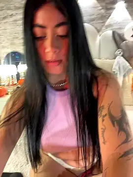  MadiLee  online show from 10-06-25, 03:04