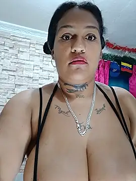 Michelle Brito1 online show from 06-28-26, 09:54