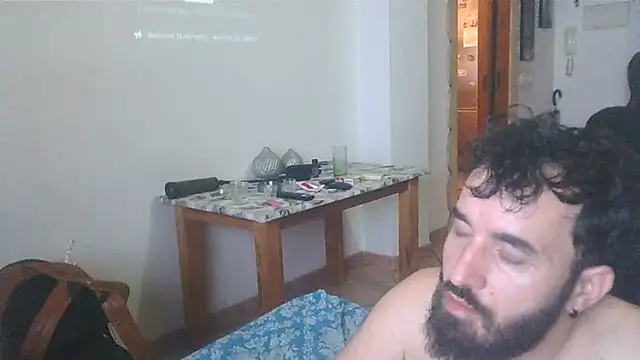 Snapshot of FJcouple chatting on 01-24-25, 10:32 FJcouple online show from 01-24-25, 10:32