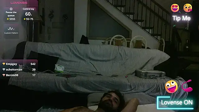 Snapshot of FJcouple chatting on 03-02-25, 04:21 FJcouple online show from 03-02-25, 04:21