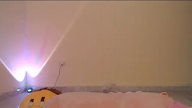 Snapshot of _maiahairy_ chatting on 01-08-25, 03:40 maiahairy online show from 01-08-25, 03:40