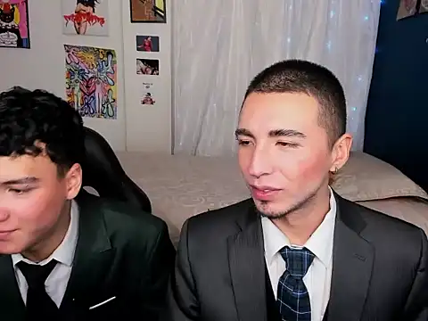 Snapshot of sweet_boys_xx chatting on 02-25-25, 03:05 sweet boys xx online show from 02-25-25, 03:05