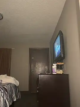 snowrillaxxx online show from 04-11-26, 05:45