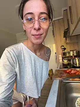 SOFIASWEETSECRETT online show from 11-12-25, 11:21