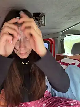 Snapshot of SOFIASWEETSECRETT chatting on 02-27-26, 07:52 SOFIASWEETSECRETT online show from 02-27-26, 07:52