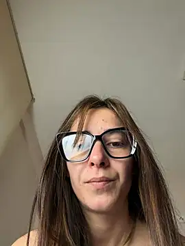 Snapshot of SOFIASWEETSECRETT chatting on 03-06-26, 08:22 SOFIASWEETSECRETT online show from 03-06-26, 08:22