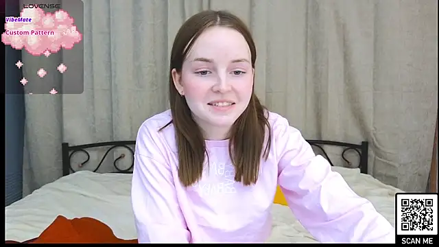 Snapshot of Wild__flowers chatting on 02-05-25, 05:42 Wild  flowers online show from 02-05-25, 05:42