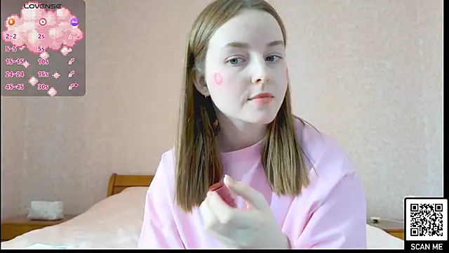 Snapshot of Wild__flowers chatting on 02-21-25, 11:33 Wild  flowers online show from 02-21-25, 11:33