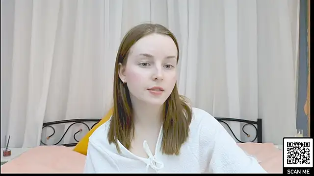 Snapshot of Wild__flowers chatting on 03-05-25, 04:57 Wild  flowers online show from 03-05-25, 04:57