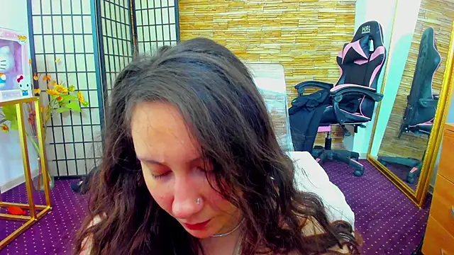 AishaRouhi online show from 01-06-26, 05:22