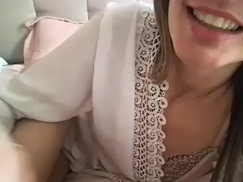 paolajonez online show from 01-20-25, 04:45