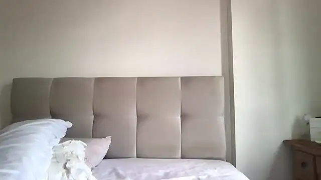 paolajonez online show from 02-08-25, 01:44