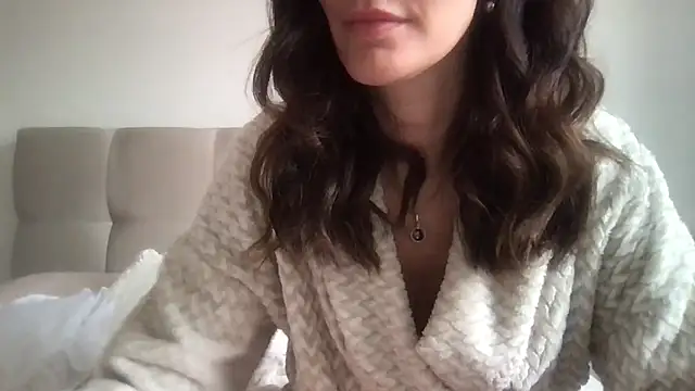 paolajonez online show from 09-24-25, 05:16