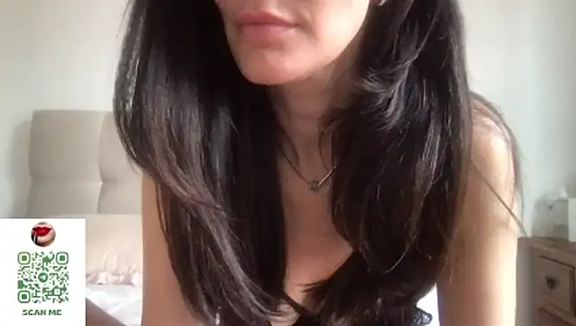 Snapshot of paolajonez chatting on 01-09-26, 11:46 paolajonez online show from 01-09-26, 11:46