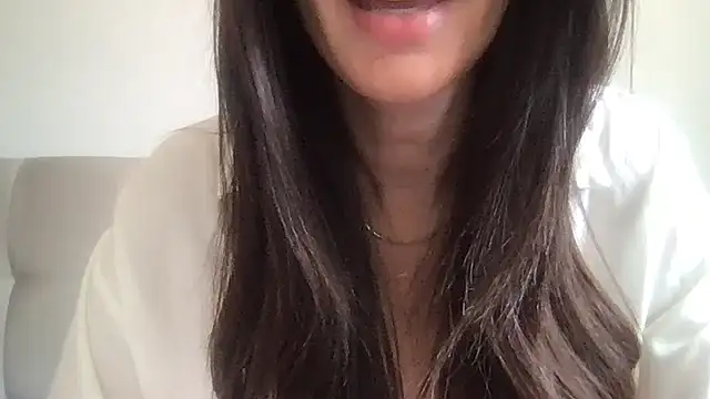 Snapshot of paolajonez chatting on 02-15-26, 01:52 paolajonez online show from 02-15-26, 01:52