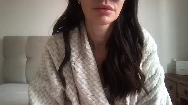 Snapshot of paolajonez chatting on 03-07-26, 12:35 paolajonez online show from 03-07-26, 12:35