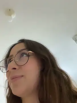 Snapshot of juanasnz99 chatting on 02-18-25, 05:20 juanasnz99 online show from 02-18-25, 05:20