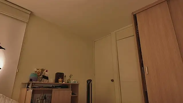 juanasnz99 online show from 04-11-26, 03:22